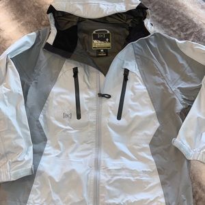 Women’s Burton AK snow / rain jacket